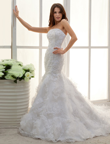 White Strapless Applique Lace Mermaid Trumpet Wedding Dress