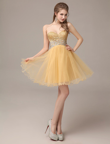 Daffodil A-line Rhinestone Short Prom Dress with Sweetheart Neck 