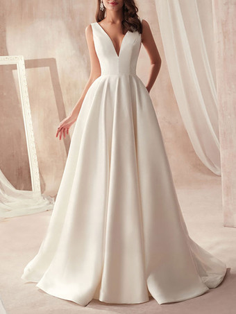 Vintage Wedding Dresses 2023 A Line V Neck Sleeveless Floor Length Pleat Bridal Gowns With Train