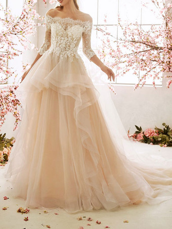 Champagne Princess Ball Gown Wedding Dress Silhouette With Train Bateau Neck Half Sleeves Lace Bridal Gowns Free Customization