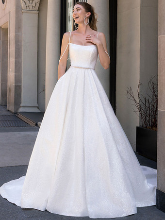 Schlichtes Brautkleid mit Pailletten  quadratischem Ausschnitt  ärmellose Schärpe  A-Linie-Brautkleider